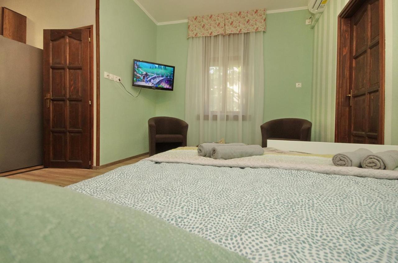 Villa Rusztika Gyula Buitenkant foto